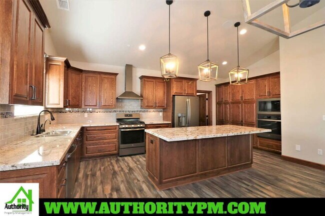 Building Photo - 3071 Bedrock Ln