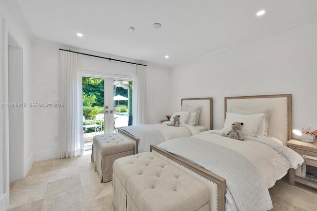 Building Photo - 6140 SW 90th St