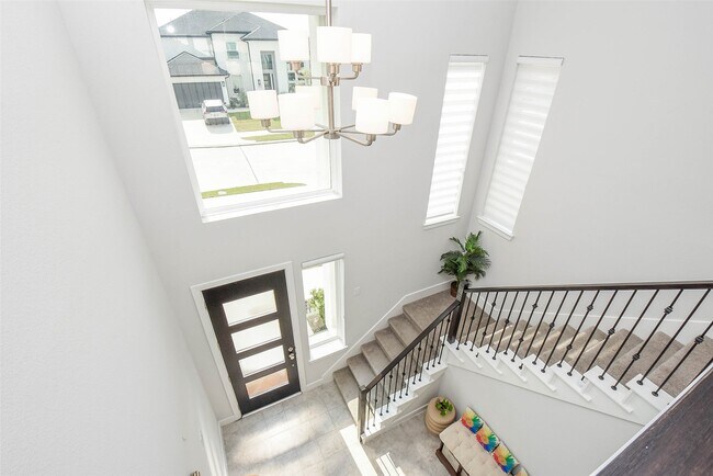 Building Photo - 8906 Luddenham Lilac Ln