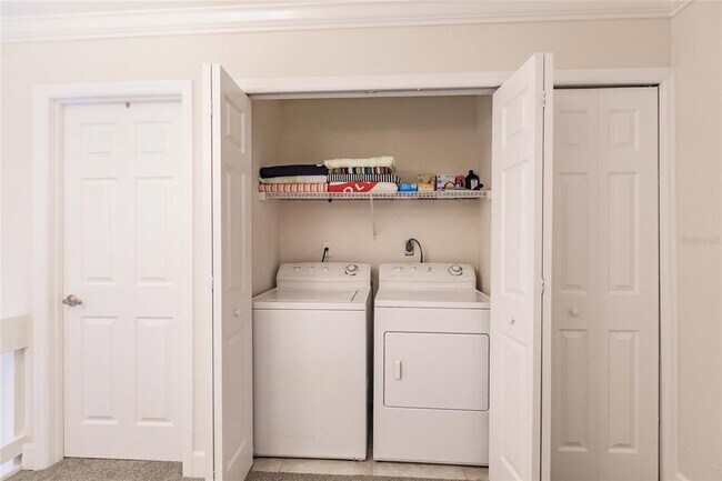 Building Photo - 1207 E Peppertree Dr