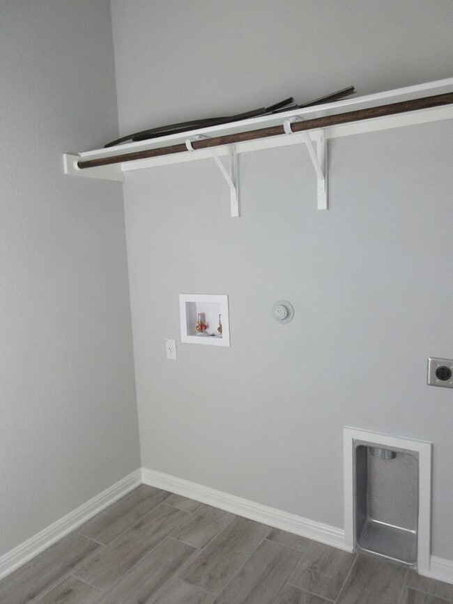 Building Photo - 3-Bedroom/2-bath in Crystal Springs - Leander ISD