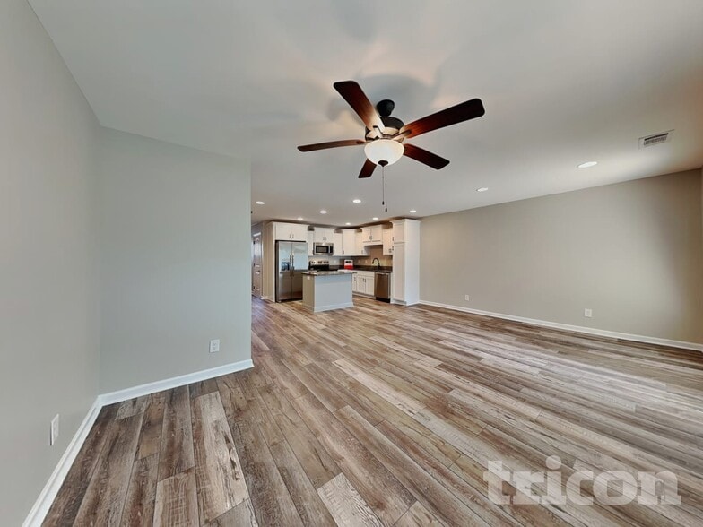 Building Photo - 220 Signature Pl