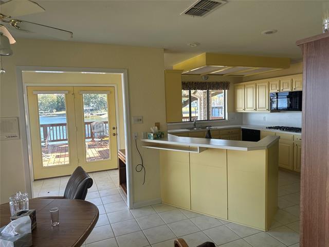 Building Photo - 29 Bayside Dr