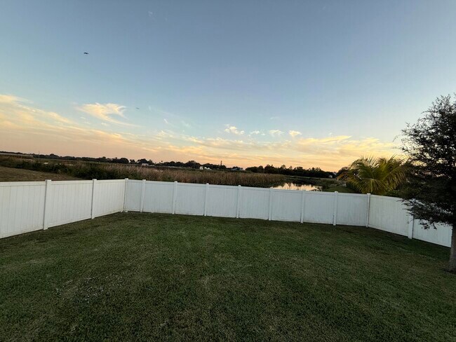 Building Photo - 3533 Sky Valley Ln
