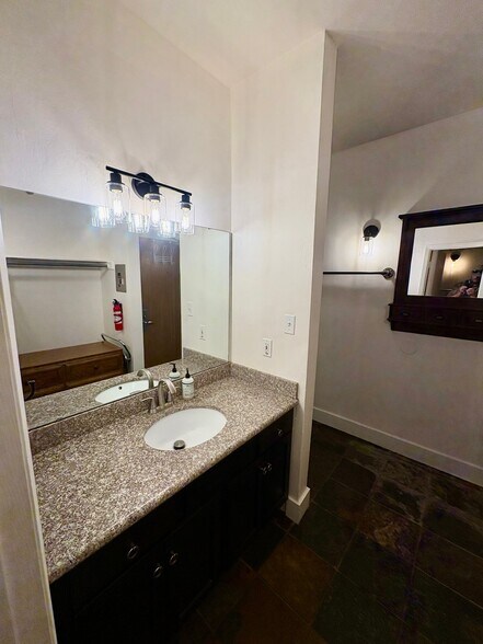 Building Photo - 2325 Sidewinder Dr