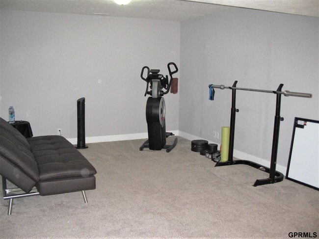 Building Photo - 3031 Lakeside Dr