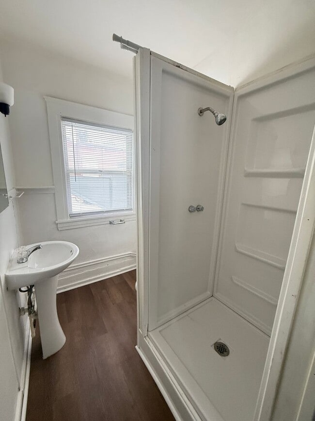 Building Photo - Ganson St 1101-1105 E w/East Ave 525 &amp; 527 N