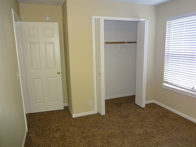 Building Photo - 1725 Jerusalem Dr