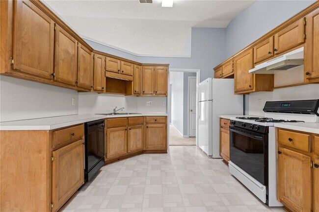 Building Photo - 2510 Fort Daniels Dr NE