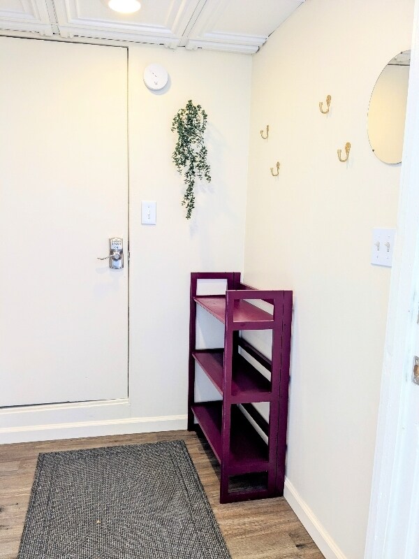 Building Photo - 564 Walton Ave