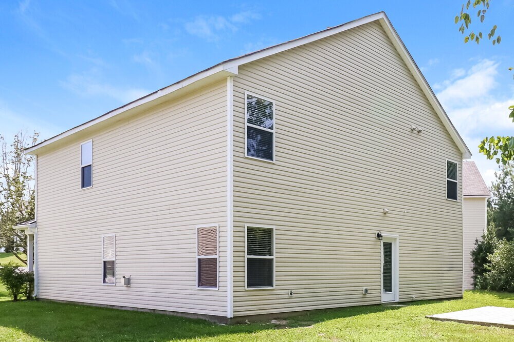 Building Photo - 1317 Bray Dr