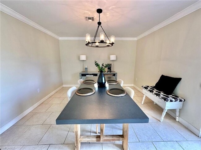 Building Photo - 169 Baltusrol Dr