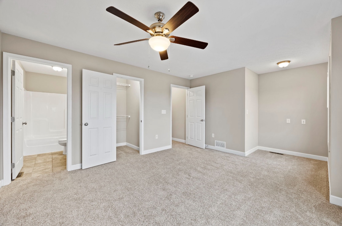 Building Photo - 730 Village Creek Dr