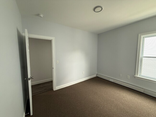 Building Photo - 97-99 Enfield St - 2FL