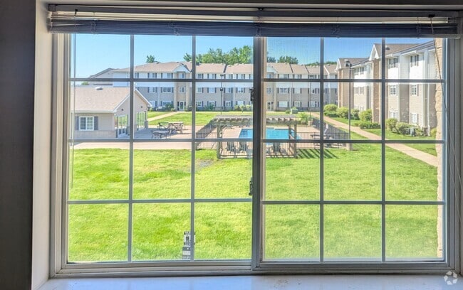 Pool View Apt