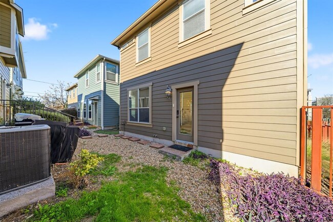 Building Photo - 1817 Carlson Dr