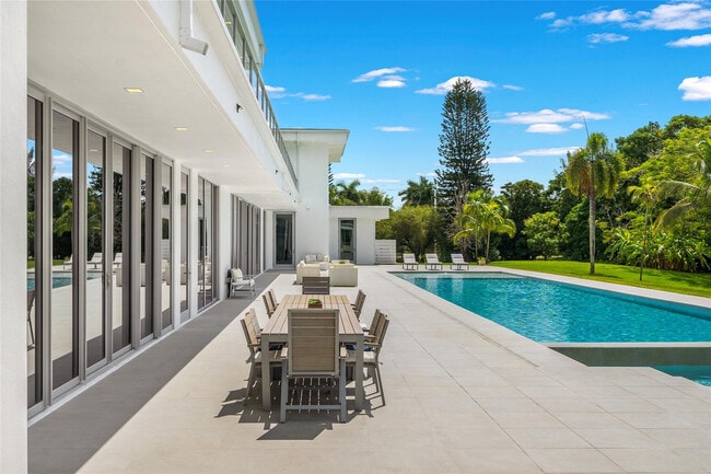 Building Photo - 17250 SW 52nd Ct