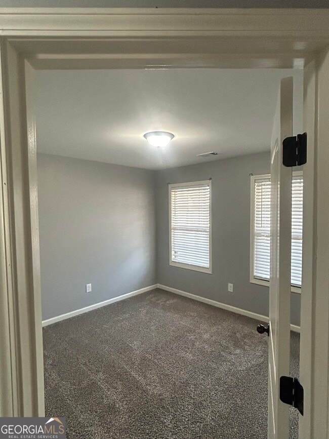 Building Photo - 149 Peak Ct.