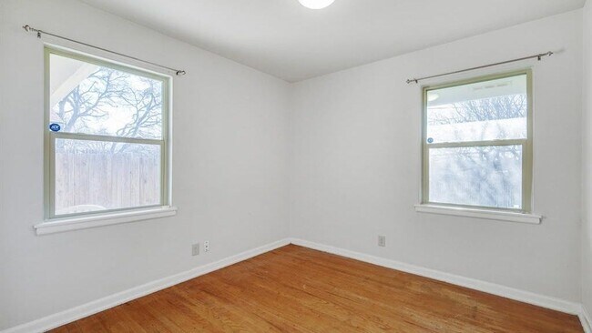 Building Photo - 4313 Bonnie Dr