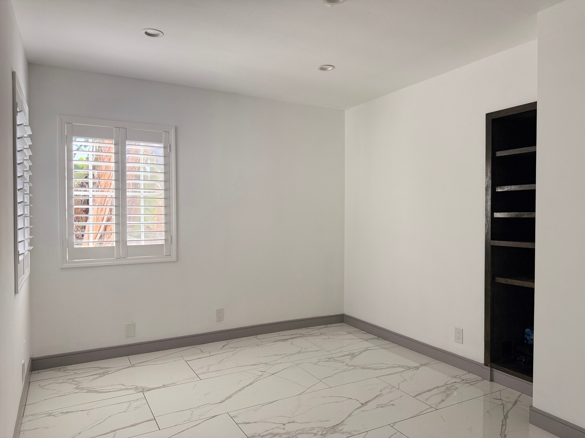 Building Photo - 6910 Laramie Ave