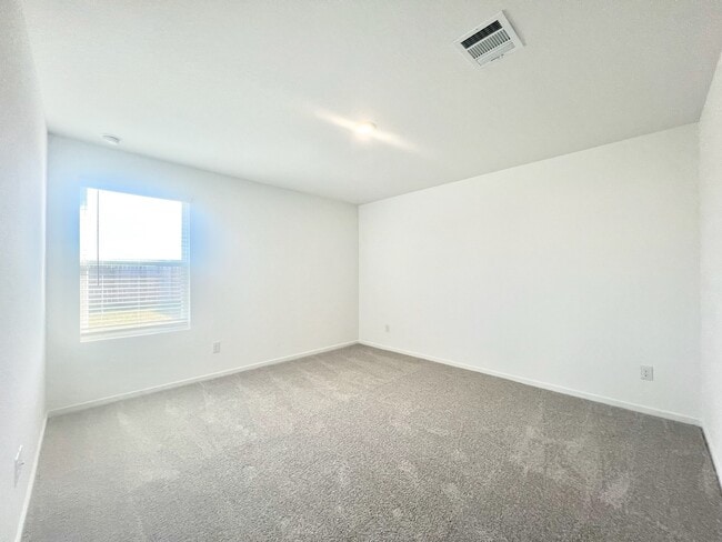 Building Photo - 712 Zuppino Ln