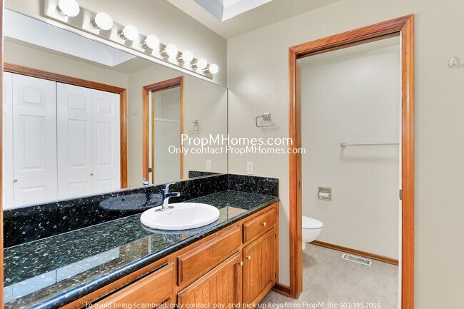 Building Photo - Lake Oswego Beauty! Three Bedroom Ranch Style On 1/4 Acre!