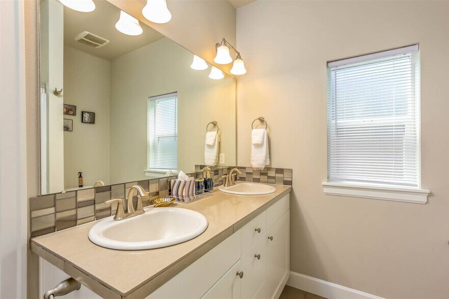 Building Photo - 20379 Sonata Way