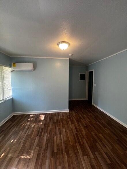 Building Photo - 3155 Shirley Dr