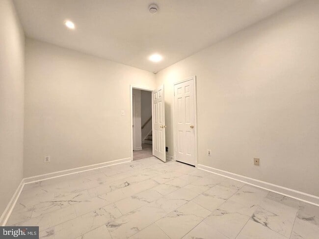 Building Photo - 5135 Westbard Ave