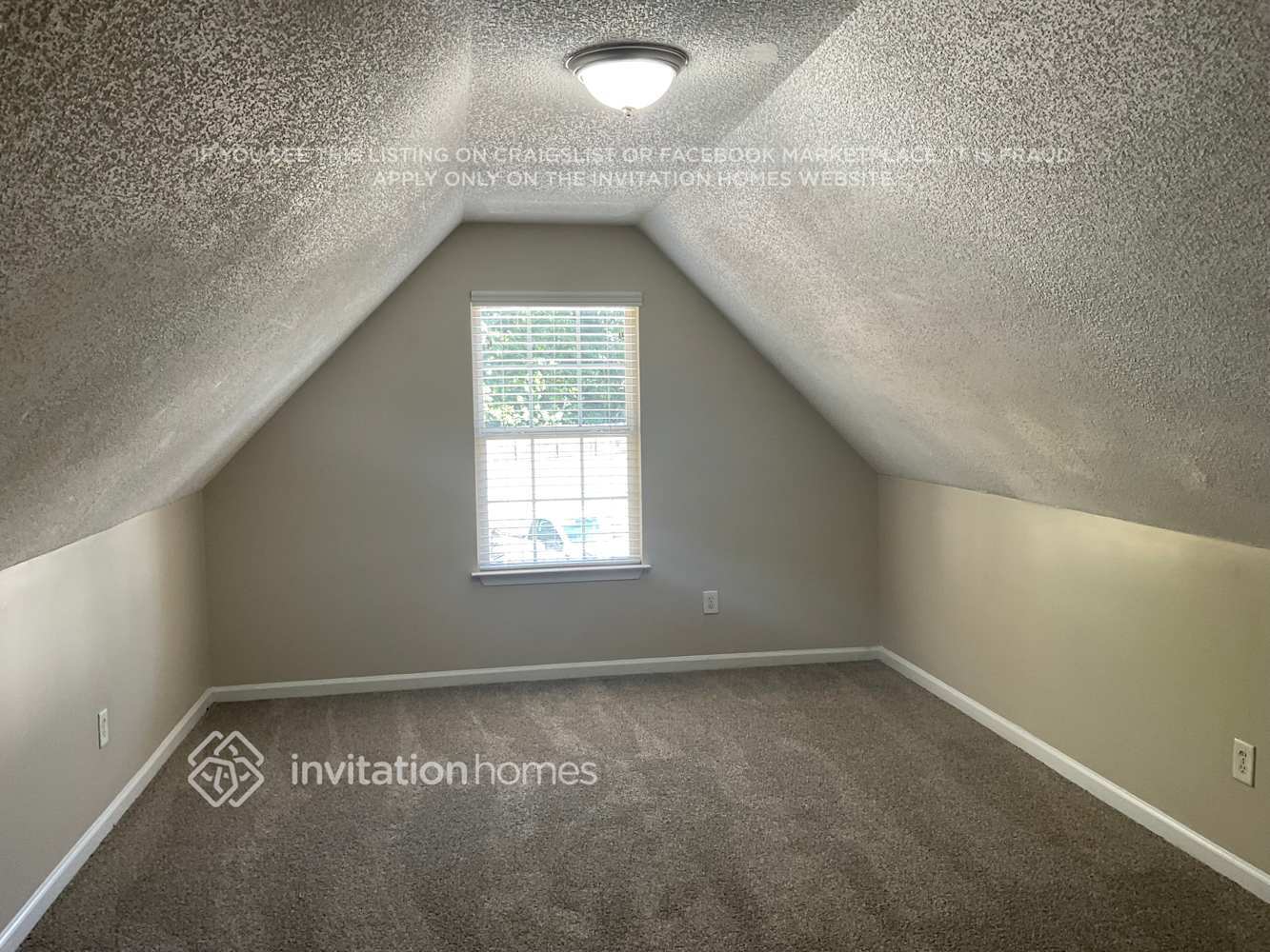 Building Photo - 2055 Registry Ct