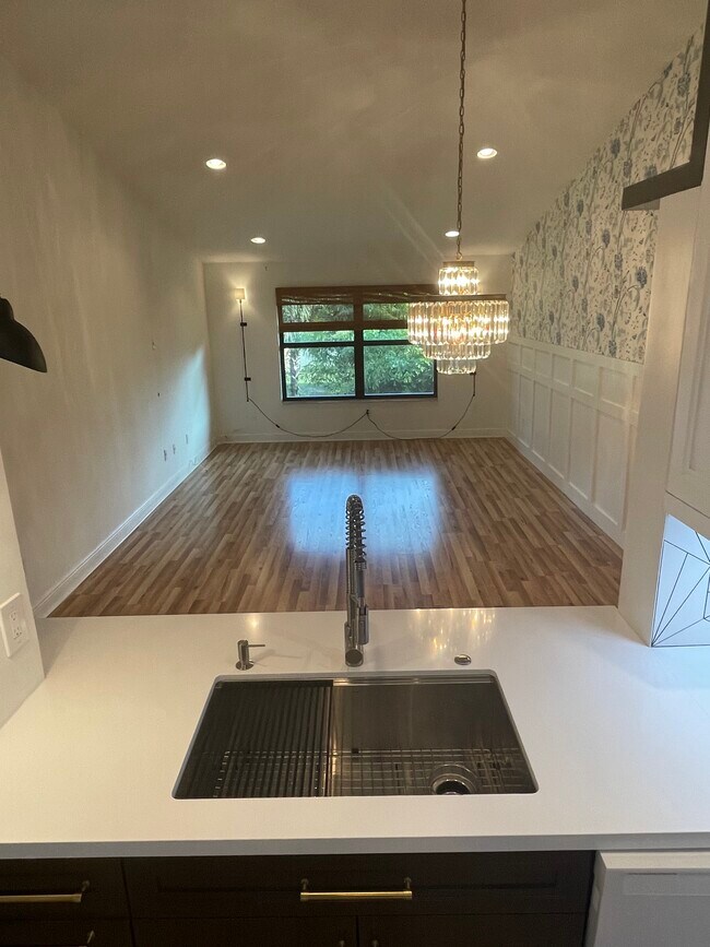 Building Photo - 13017 Northshire Trl