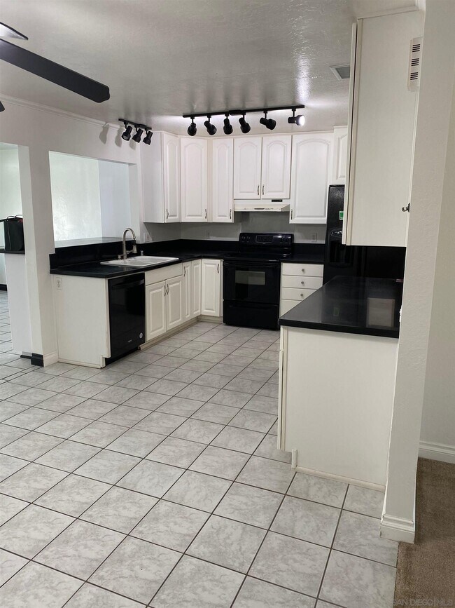 Building Photo - 11217 Adriatic Pl