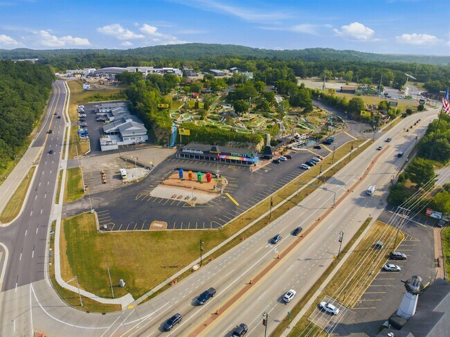 Building Photo - 2462 Wisconsin Dells Pkwy