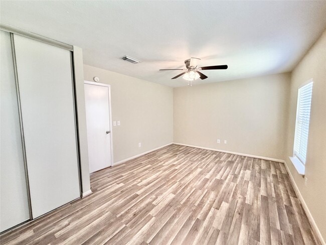 Building Photo - 12230 Fetlock Dr