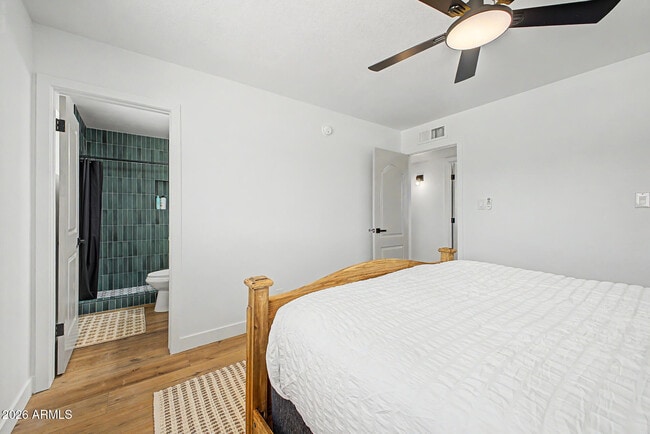 Building Photo - 33 S Pueblo St