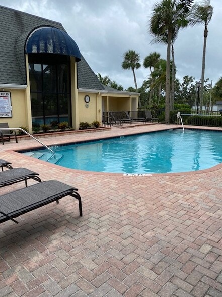 Small Pool - 3001 58th Ave S