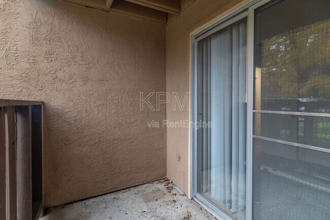 Building Photo - 4332 Pacific Ave