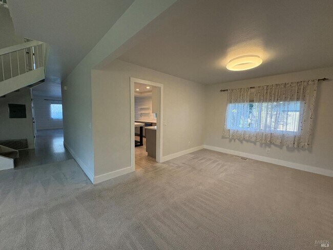 Building Photo - 5705 Davis Cir