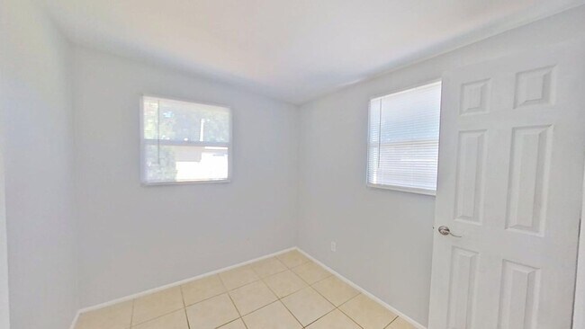 Building Photo - 3-bedroom 1-bath in Largo/Seminole area