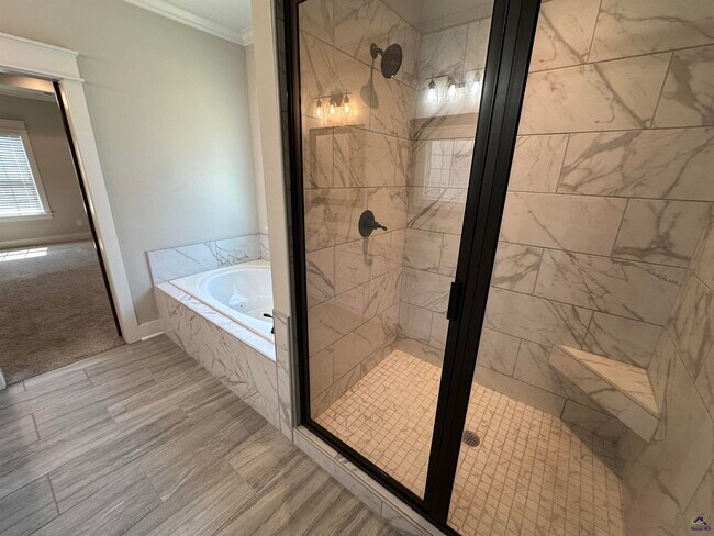 Building Photo - 116 Perth Ct