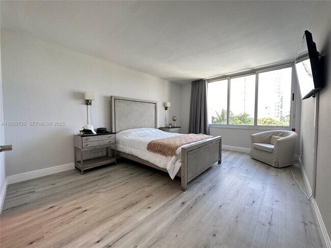 Building Photo - 1200 West Ave