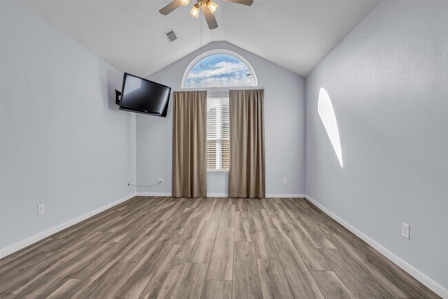 Building Photo - 8327 Terra Valley Ln