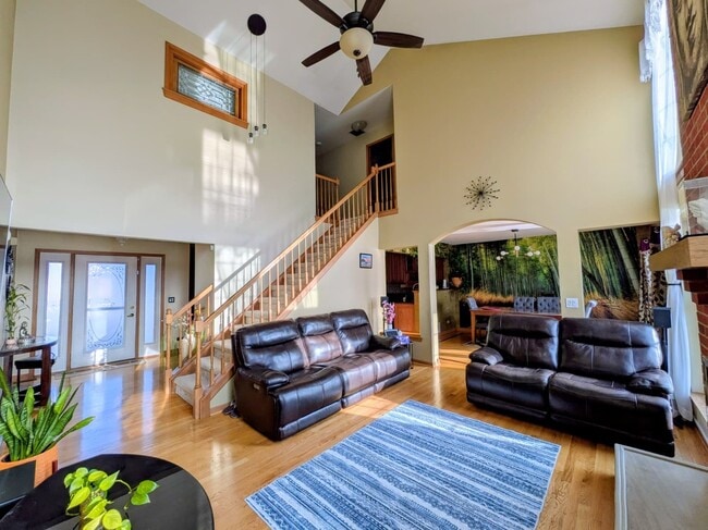 Building Photo - 2153 Seaver Ln