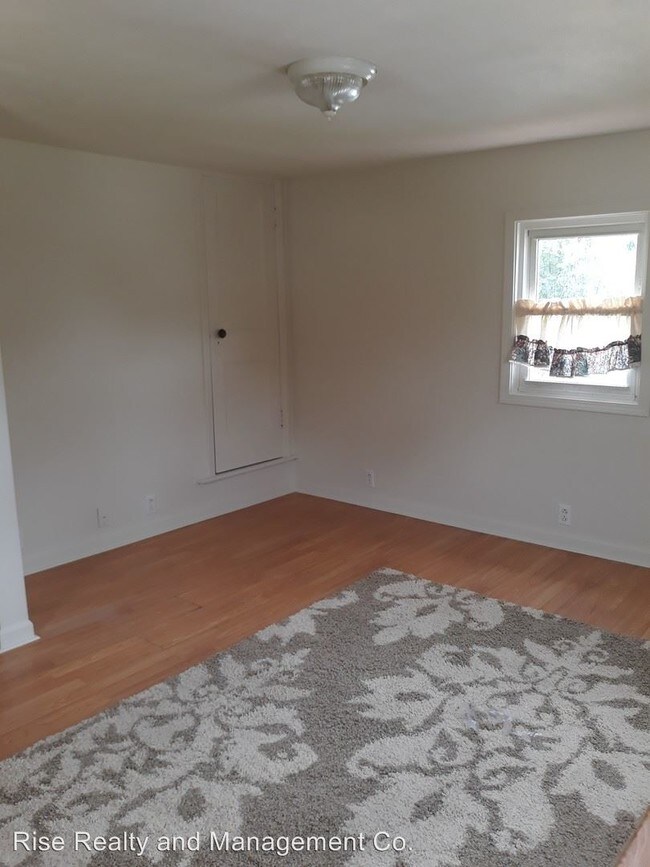Building Photo - 3 br, 2 bath House - 1305 W Fair Avenue