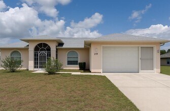 Building Photo - 219 Venetia Ave