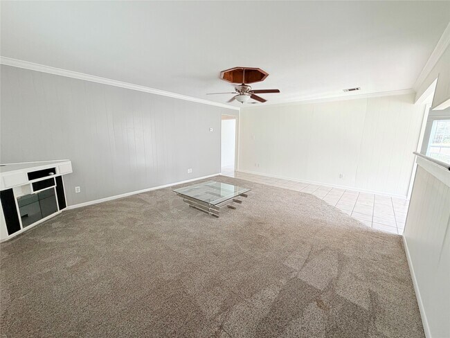 Building Photo - 22176 Heatherwood Dr