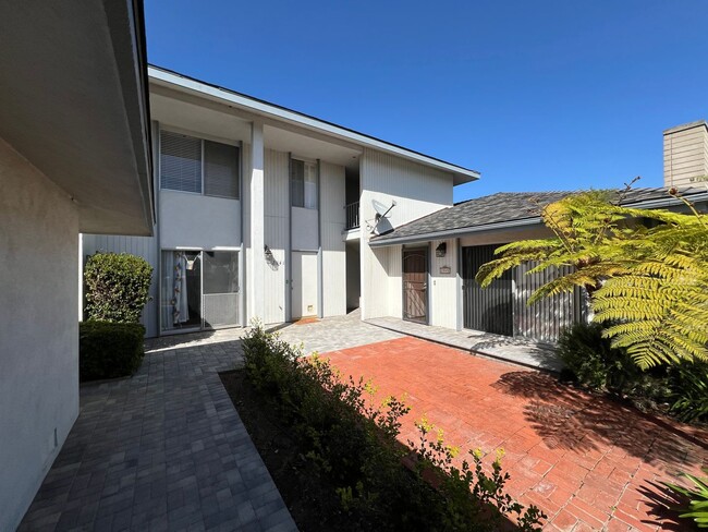 Primary Photo - Just For You! Midtown Ventura prime location!