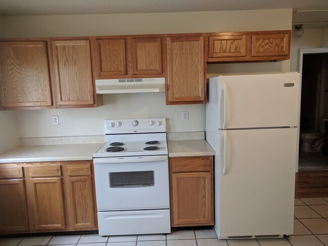 Pitcure may very from actual apt... - 141 Dublin Ln