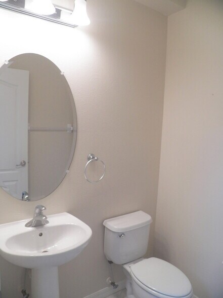 Building Photo - 3515 Trapnell Ridge Dr