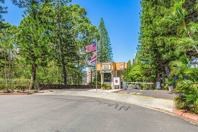 Building Photo - Spacious 2 bedroom 2 bath with Resort Style Amenities!